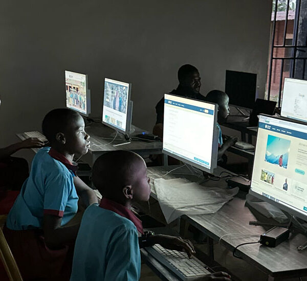 Narrowing the Digital Divide in Rwanda Thumbnail